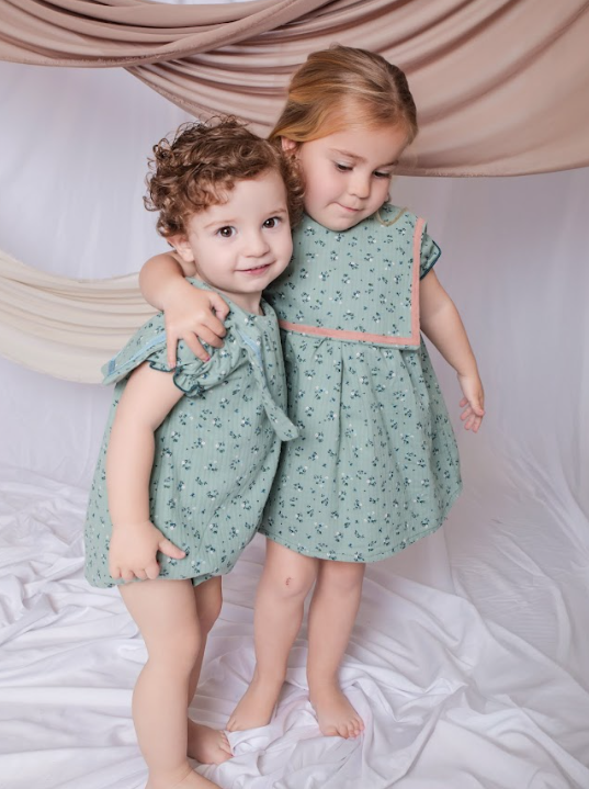 Pelele OLIVIA ribete celeste
